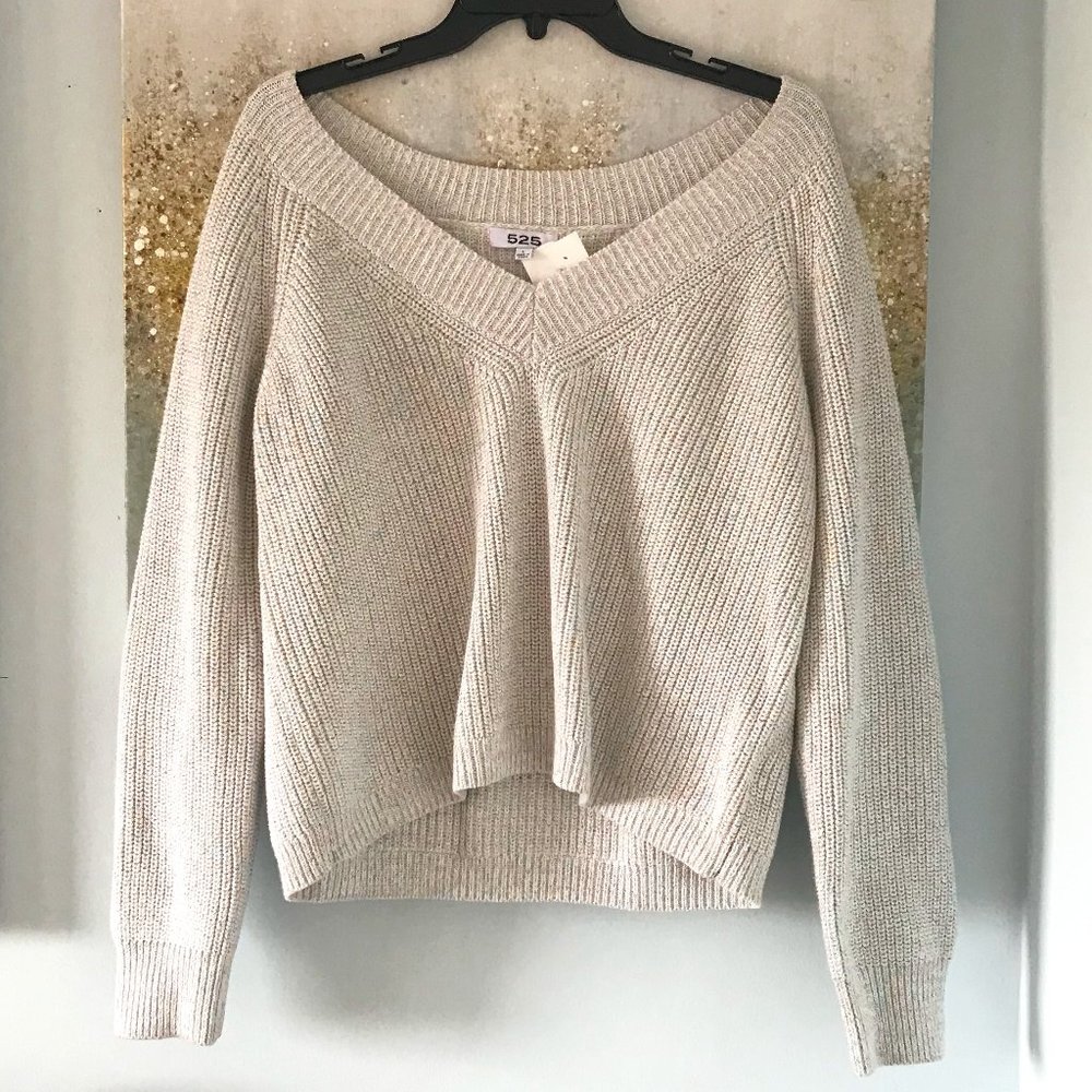 525 America Metallic Rainbow 🌈 V-Neck Sweater (NWT)